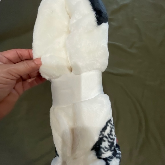 Charter Club Black and Red Dog Pattern Throw Blanket New - Picture 5 of 7